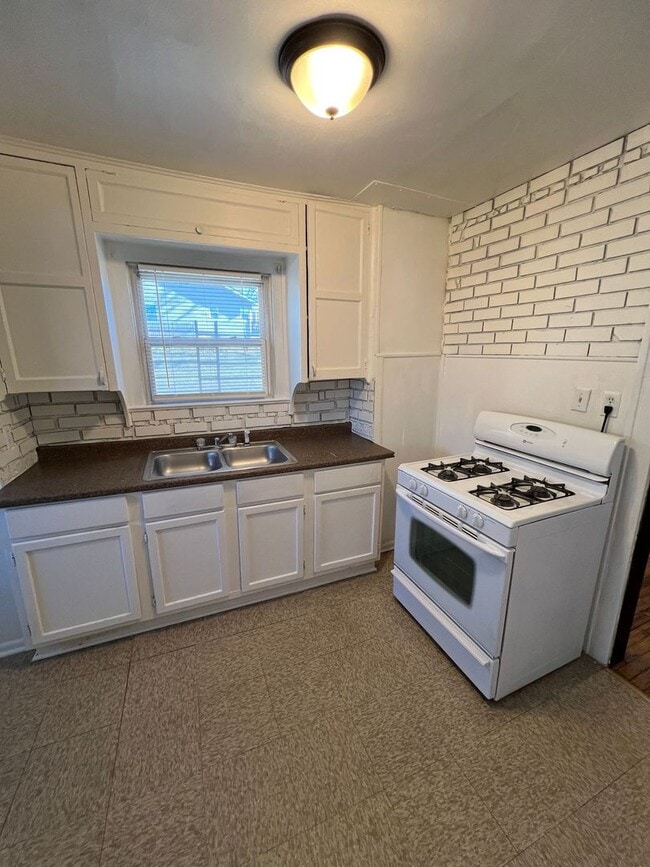 Photo - 2-Bedroom Home with Open Living and Dining Space!