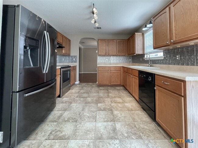 Photo - 2237 Stoneleigh Dr