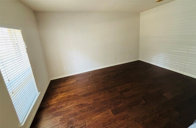 Photo - 18002 Secret Branch Ln