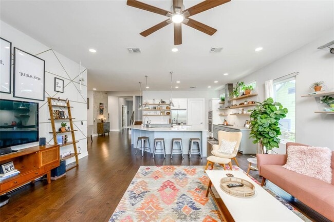 Photo - 2113 Glendale Pl
