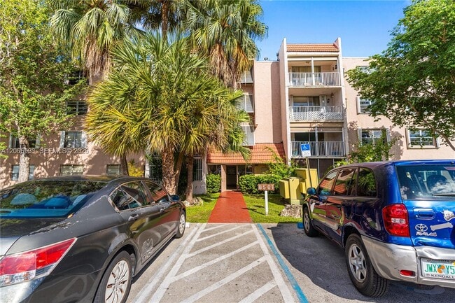 Photo - 8501 NW 8th St Unidad 106