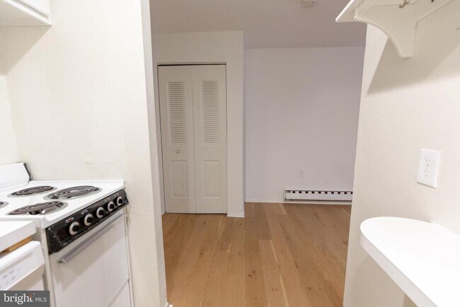 Photo - 2311 Spruce St Unidad 204