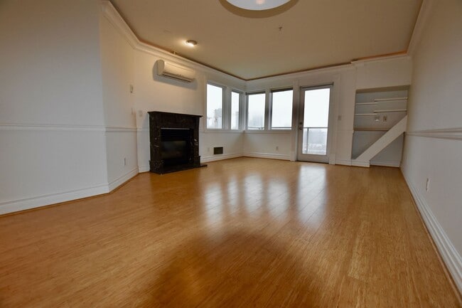 Photo - Capitol Hill 2 Bedroom w/ Incredible Views! Unit 301