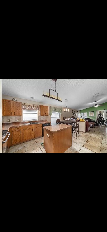 Photo - 4556 Aguila Pl