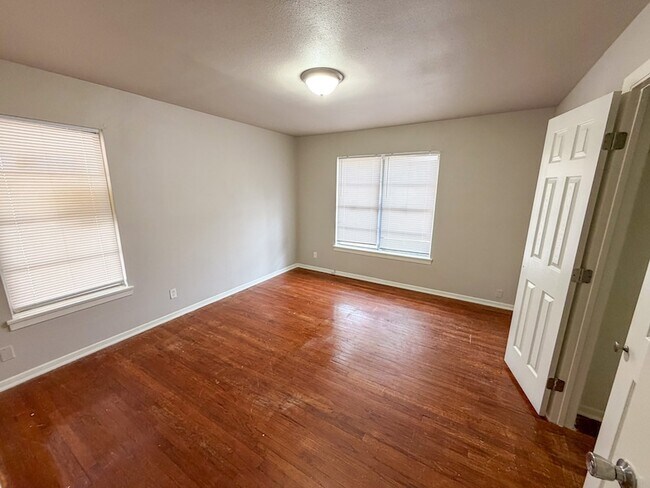 121 Vandenburg Dr Unidad A