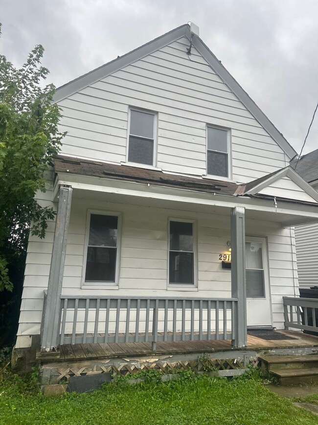Photo - 2911 Saratoga Ave