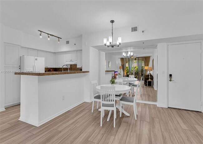 19501 E Country Club Dr Unit 9101