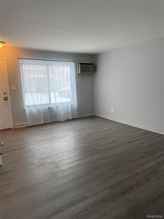 Photo - 29270 Tessmer Ct