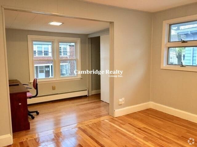Building Photo - 62 Woods Ave Unit 2 Rental