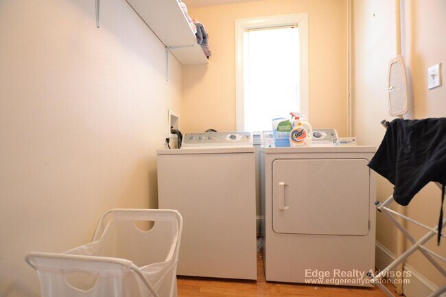 Photo - 18 Fairbanks St Unit 1