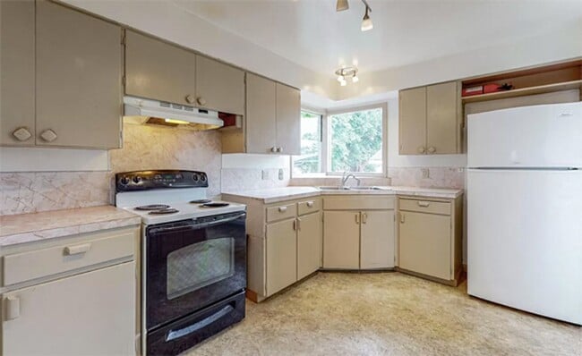 Photo - Conveniently located 3/1 Arcata Home