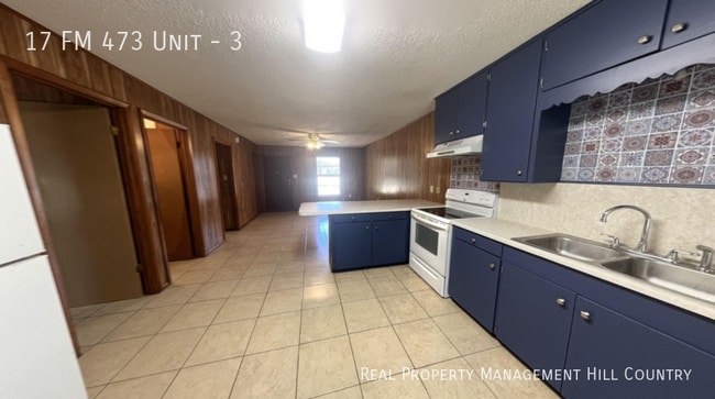 Photo - 17 Ranch to Market Rd 473 Apartment Unit 3