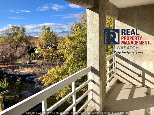 Building Photo - Come See This 2 Bedroom 1 Bathroom Downtow... Rental