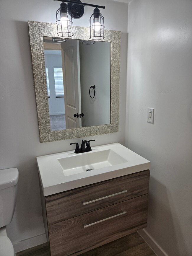 7615 Silver Crk Wy Unit B