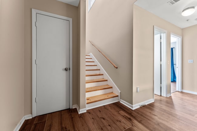 Photo - 1720 Nicholson Dr Unit 9