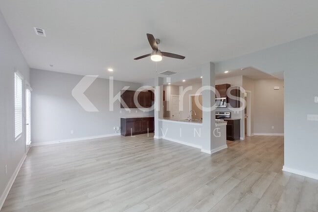 Photo - 6405 Upchurch Dr