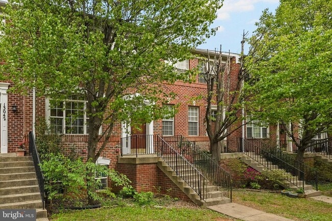 Building Photo - 13044 Town Commons Dr