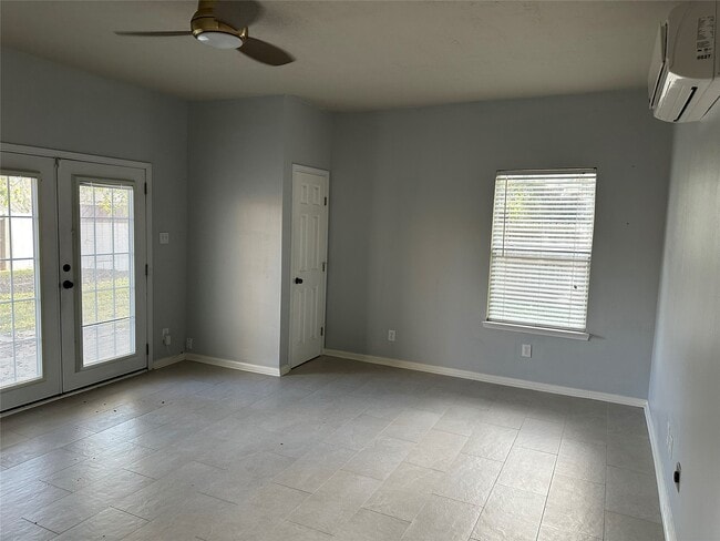 Photo - 3807 Belmont Turn