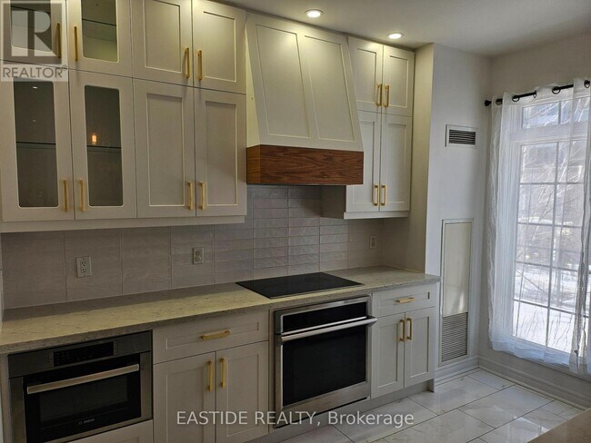 Photo - 17 Barberry Pl