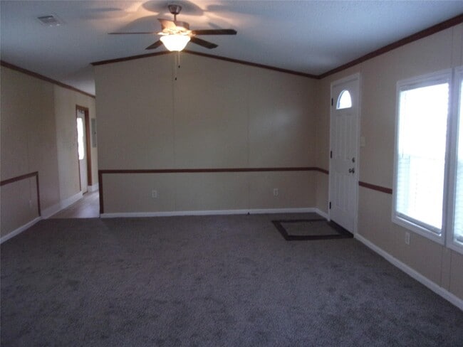 Building Photo - 10030 Cedar Landing Dr Rental