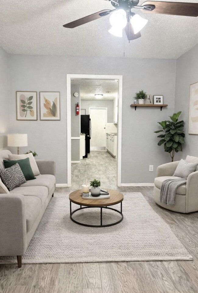 Building Photo - 4515 Oxford St