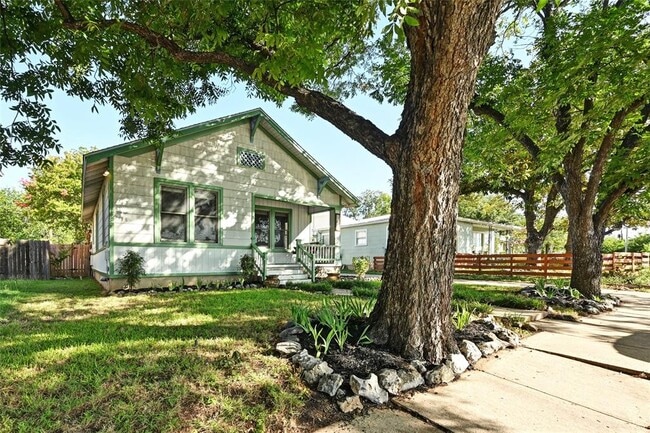 Photo - 5112 Caswell Ave