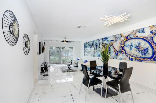 Photo - 4607 W Fig St Unit 104