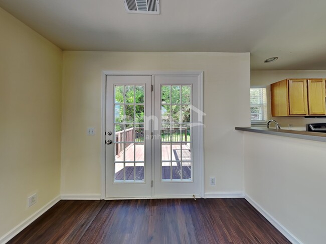 Photo - 605 Daniel Ct