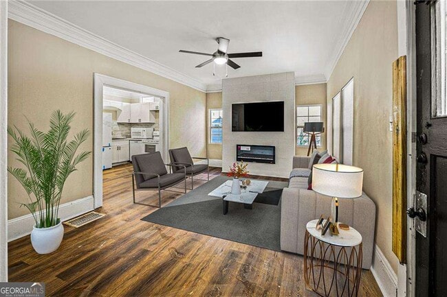 Photo - 684 S Elizabeth Pl NW