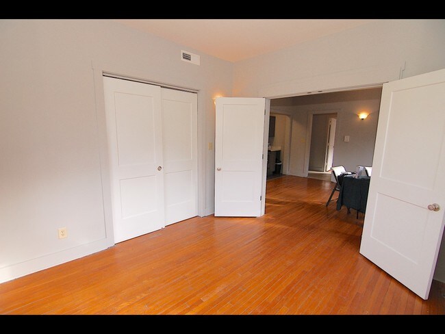 Photo - The Regal Apartments