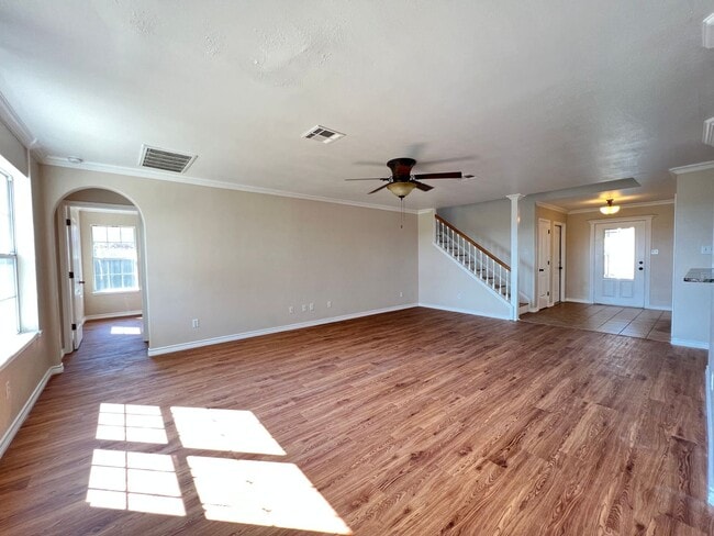 Photo - Temple West Gem!