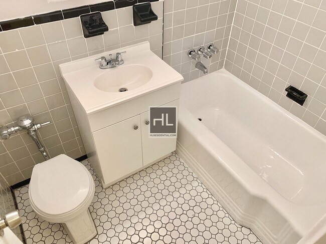 Photo - EAST 55 STREET Unidad 8D