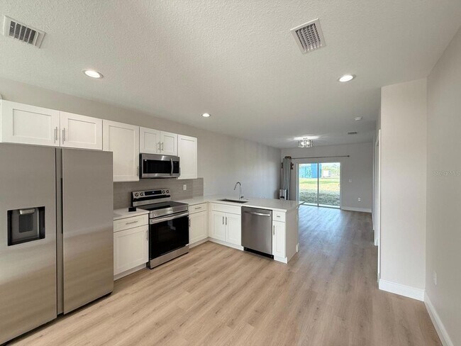 Photo - 10336 Pendleton Ave