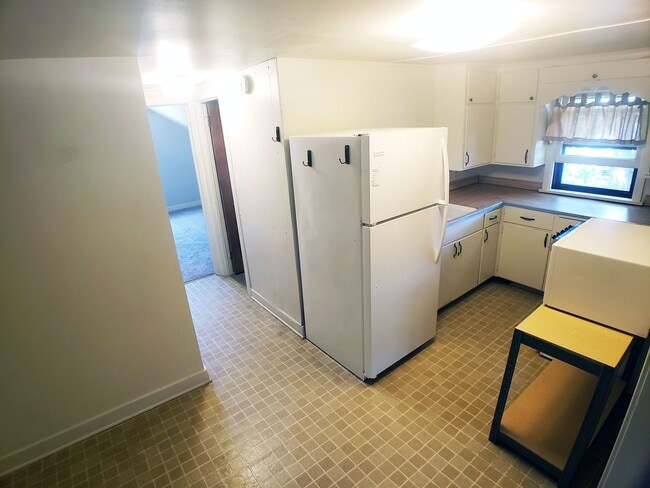 Photo - Cute Downtown Apartment Unit UPPER #3