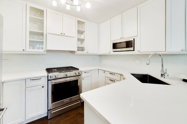 Photo - 1865 N Dayton St