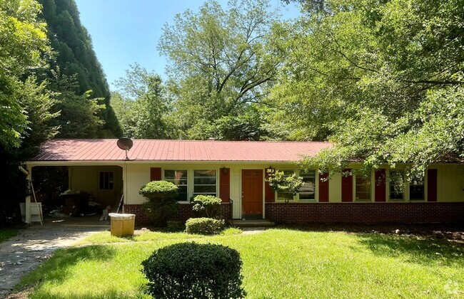 Building Photo - **COMING SOON! Beautiful Remodel In Progre... Rental