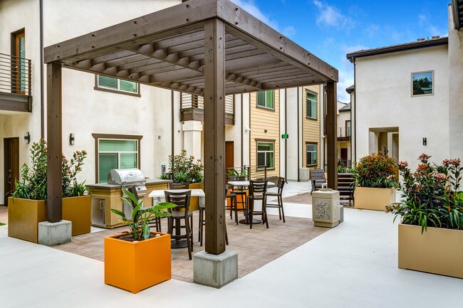 Photo - Student Living at La Verne Landing