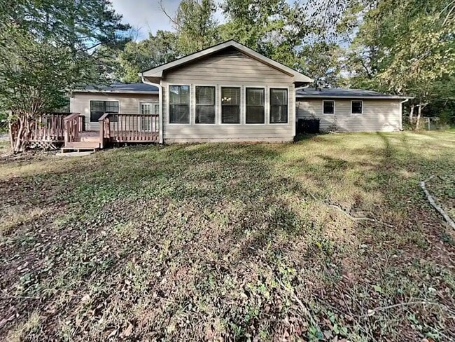 Building Photo - 3974 Irvindale Rd NW