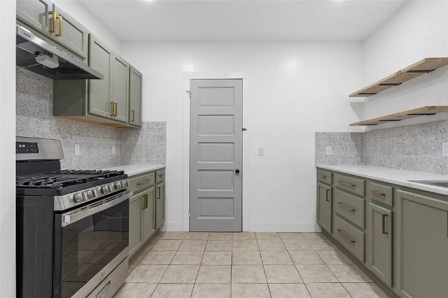 Photo - 25 Duane Ave