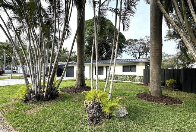 Photo - 1341 SW 10th St