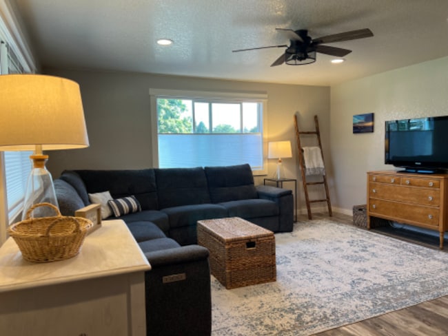 Photo - 912 E Harrison Ave