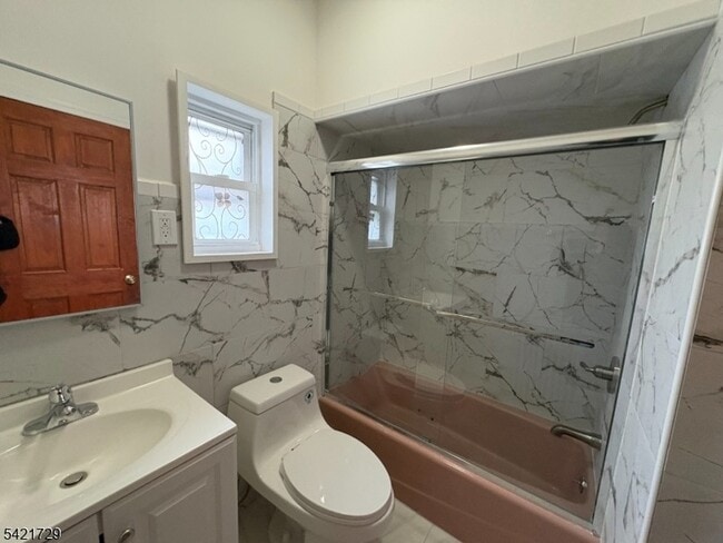 Photo - 139 Clifton Ave Unit 1