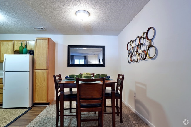 2HAB, 2BA - 1010 ft²