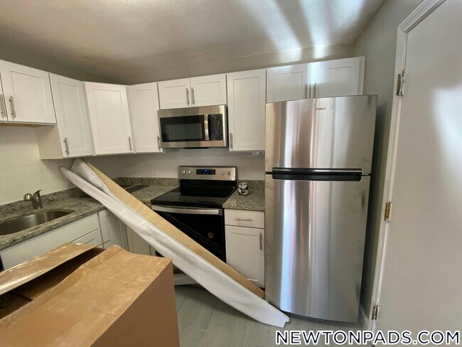 Photo - 288 Grove St Unidad 10