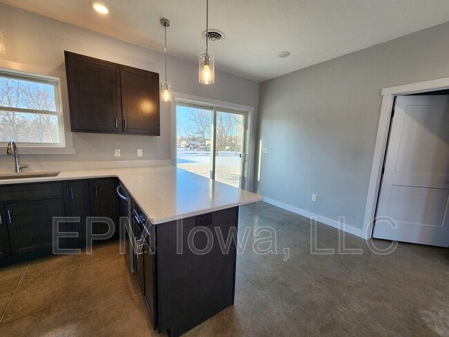 Photo - 1309 3rd St NW