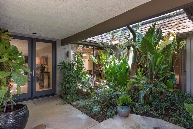 Photo - 22 Cornell Dr