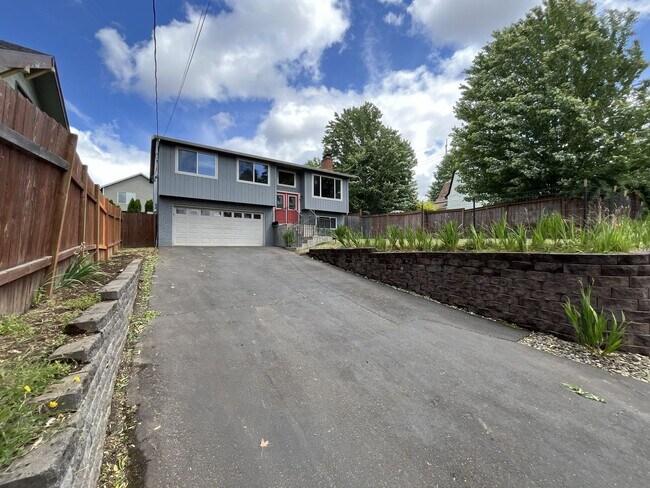 Photo - Spacious Milwaukie Home with Bonus Room, Large Fenced Yard and Shed/Workshop