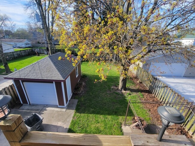 Photo - 921 Bell Ave