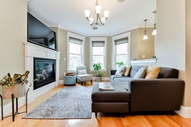 Photo - 27 Elm St Unit 2