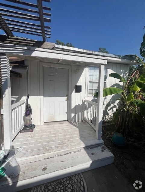 Building Photo - 4302 Christie St Rental